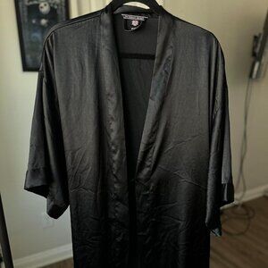 Victorias Secret Black Robe Ml